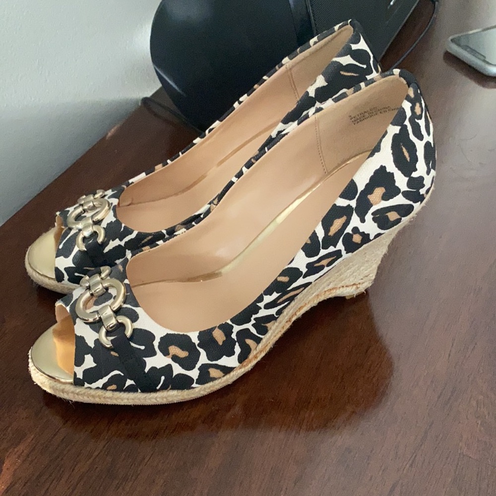 Open Toe Wedges - Picture 2 of 3